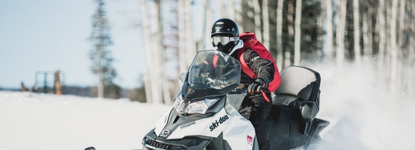 Essential Snowmobiling Gear Guide