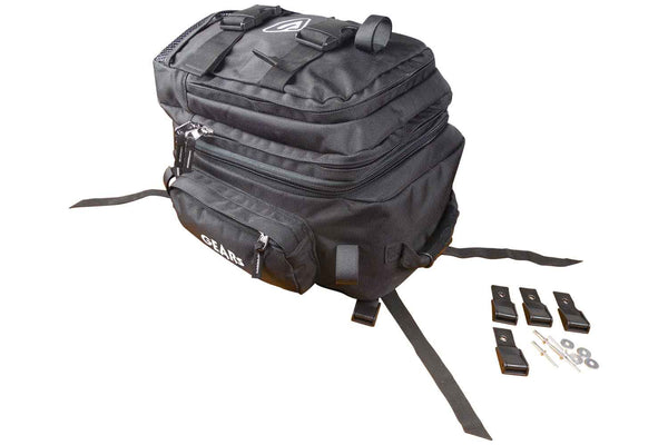 Black snowmobile tunnel bag with fixtures